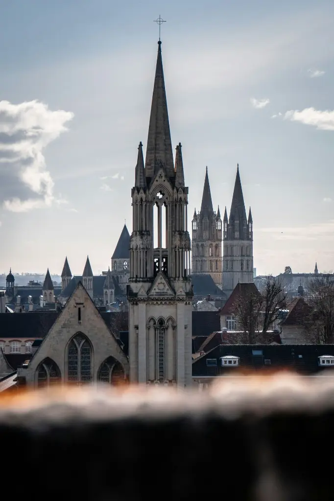 unsplash_PbgsmvTJCQ8_Montmartre .webp.jpg.jpg.jpg
