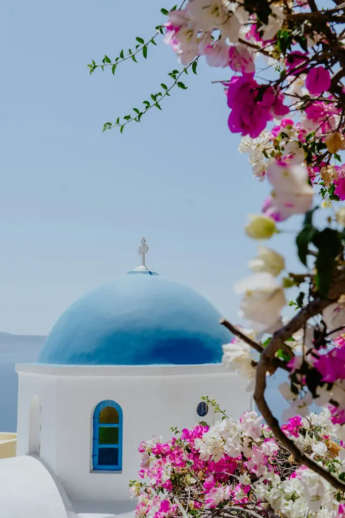unsplash_E2XzMe-XmiE_Greece.webp