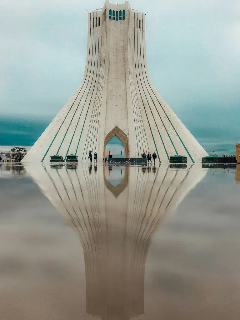 unsplash_Z4YEWYlD-tY_Iran.webp