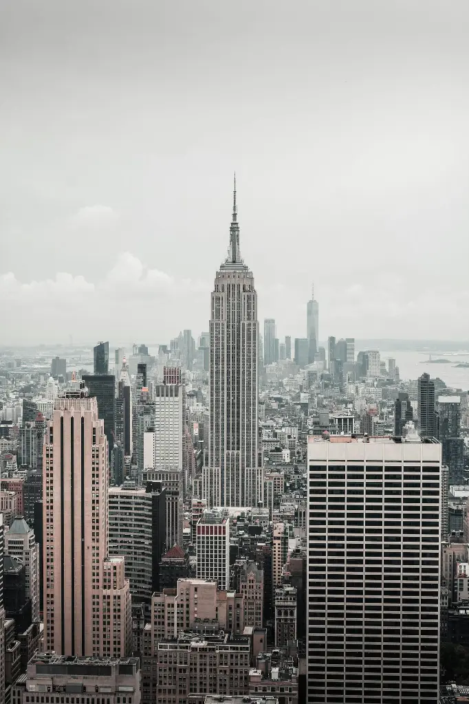 unsplash_r7UA71vhNH8_NEW YORK.webp