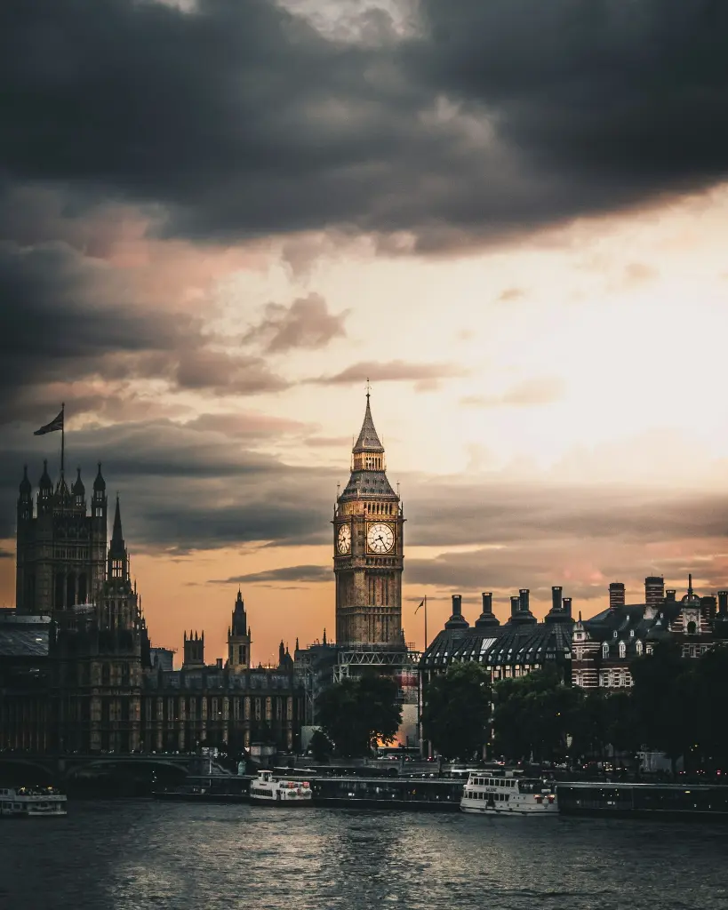 unsplash_mOEqOtmuPG8_United Kingdom.webp.jpg