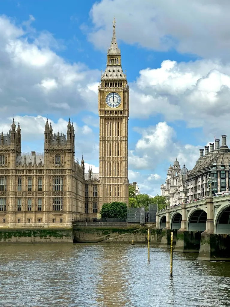 unsplash_nnULab-AAqA_United Kingdom.webp.jpg.jpg.jpg.jpg.jpg