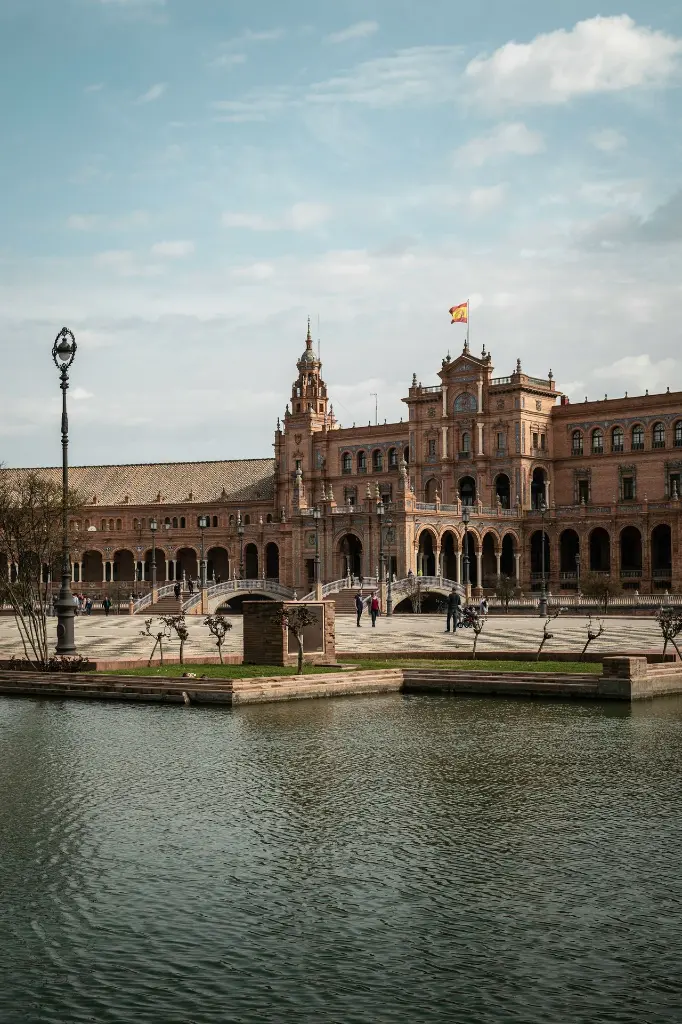 unsplash_7Nmyk01TZ_k_Spain.webp