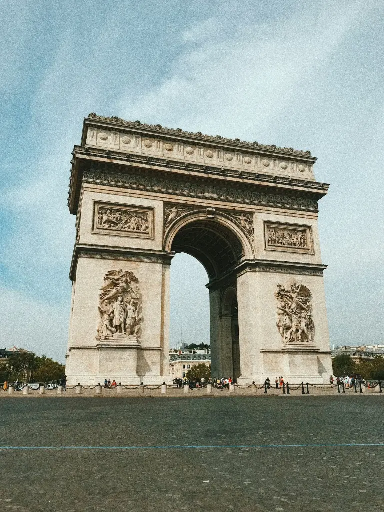 unsplash_tey7ejK3RxM_Arc de Triomphe.webp