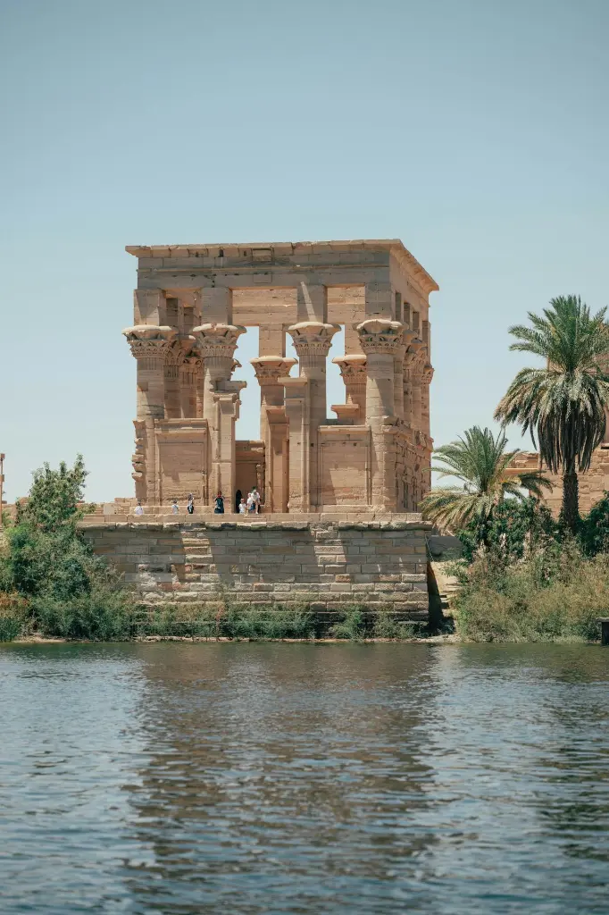 unsplash_SH82pwoJIx8_CAIRO.webp.jpg.jpg.jpg