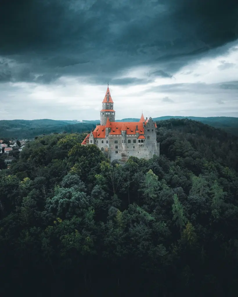 unsplash_7uVn8nKLrcQ_CZECH REPUBLIC.webp.jpg.jpg.jpg.jpg.jpg