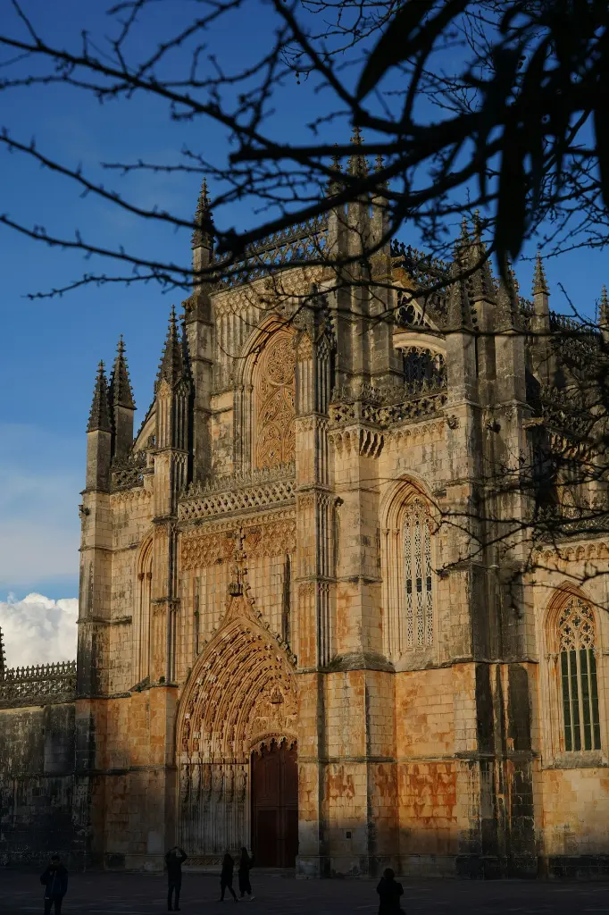 unsplash_B2-WlxxrEWo_towns of Sintra.webp.jpg.jpg.jpg.jpg