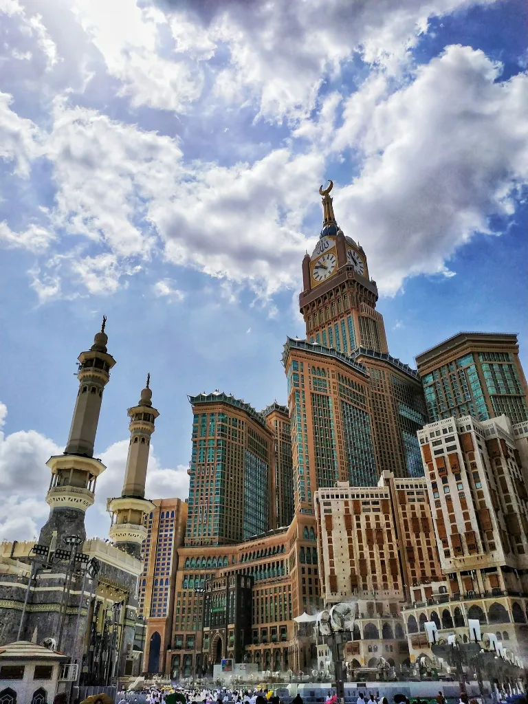 unsplash_IOBIgKmjm1Y_makkah.webp.jpg.jpg.jpg.jpg