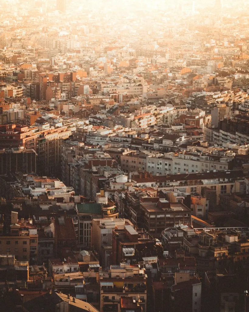 unsplash_PaiQBpOq4LA_Barcelona.webp.jpg