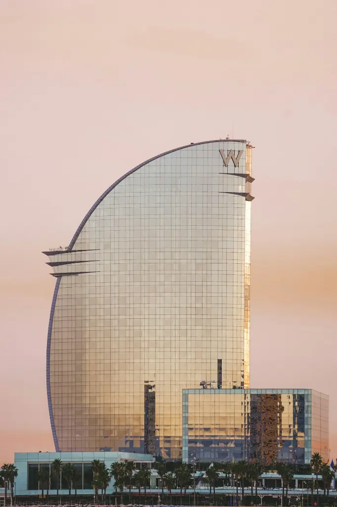 unsplash__Io-3zp-5Ho_Barcelona.webp.jpg.jpg