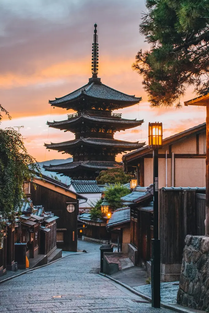 unsplash_SlIl9eZjWUc_Senso-Ji.webp.jpg.jpg.jpg.jpg.jpg.jpg