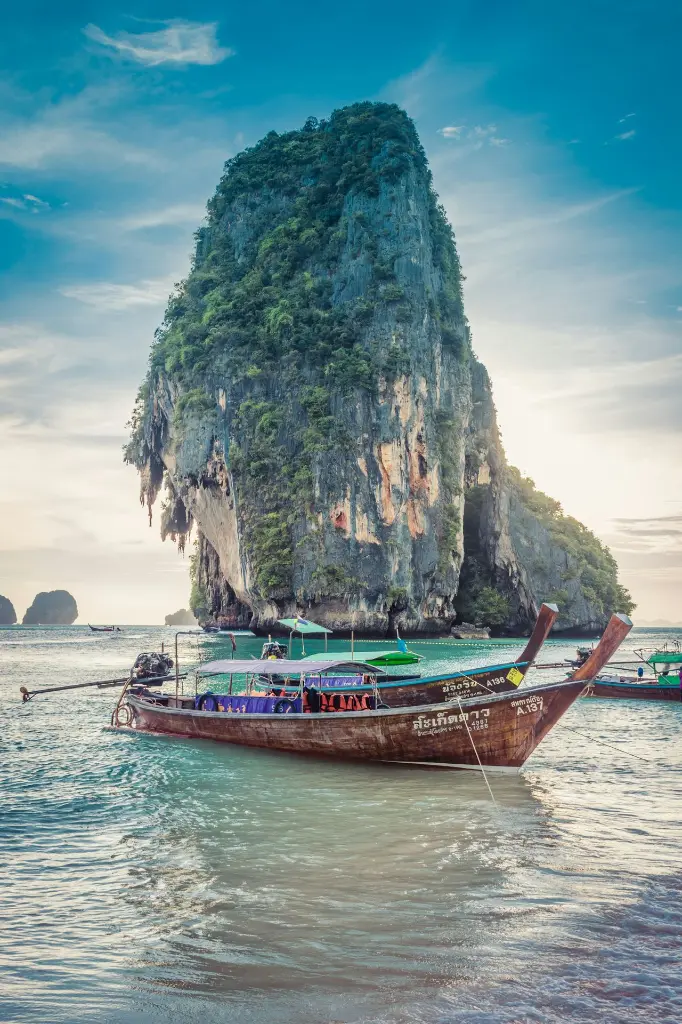 unsplash_PCgM2CYm6HA_Krabi.webp.jpg.jpg.jpg